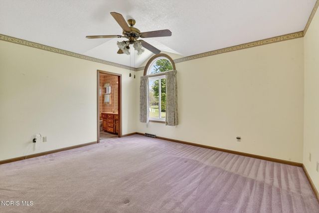 1219 Oaktree Court, Oregon, OH 43616