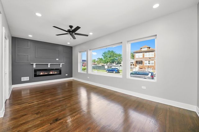 7310 S OAKLEY Avenue, Chicago, IL 60636