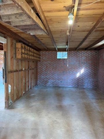 304 Brownrigg Dr, Marshall, TX 75672