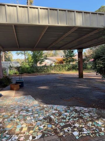 304 Brownrigg Dr, Marshall, TX 75672