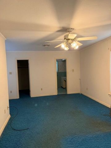 304 Brownrigg Dr, Marshall, TX 75672