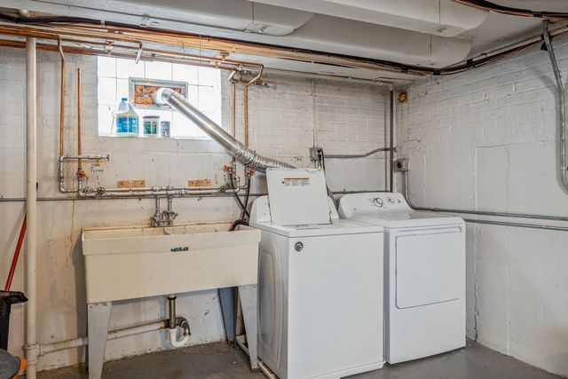 822 S La Grange Road, La Grange, IL 60525