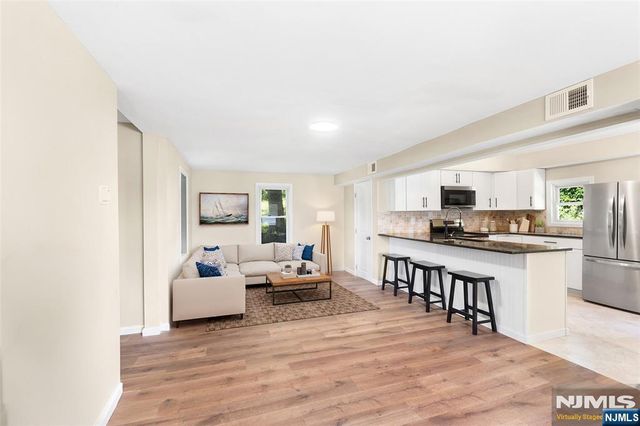 72 Koclas Drive, Netcong Borough, NJ 07857