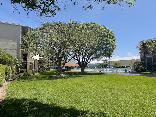 890 N Federal Highway 205, Lantana, FL 33462
