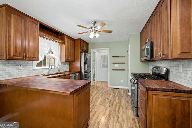 90 Todd Road, Senoia, GA 30276