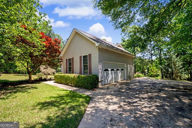 90 Todd Road, Senoia, GA 30276