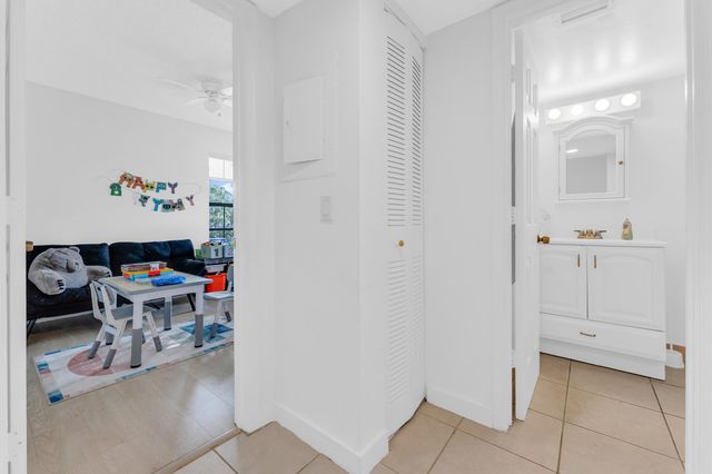 2800 Palmwood Terrace 2190, Boca Raton, FL 33431