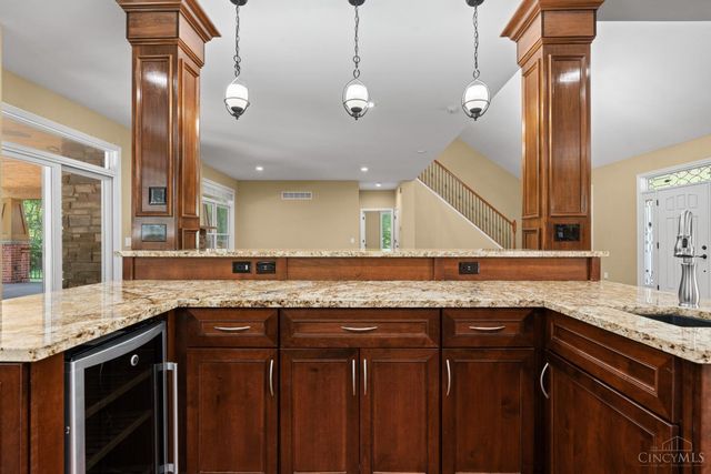 1483 St Rt 131, Milford, OH 45150