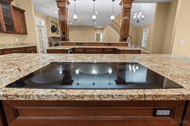1483 St Rt 131, Milford, OH 45150