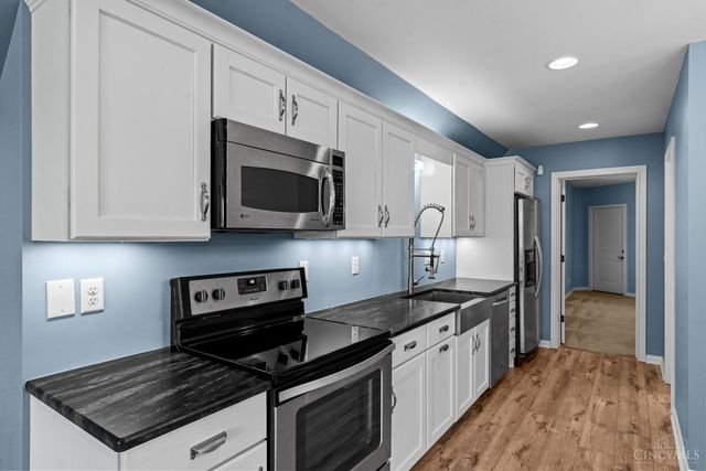 1483 St Rt 131, Milford, OH 45150