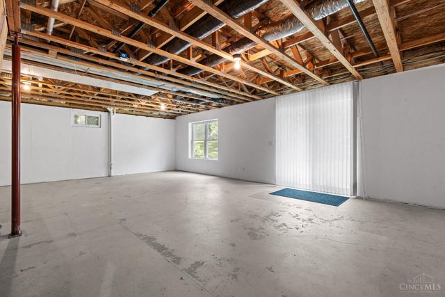 1483 St Rt 131, Milford, OH 45150