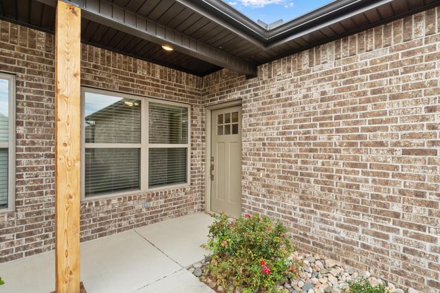 336 Turnberry Court, Mountain Home, AR 72653