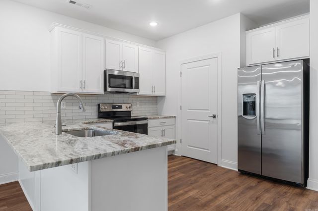 336 Turnberry Court, Mountain Home, AR 72653