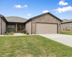 336 Turnberry Court, Mountain Home, AR 72653