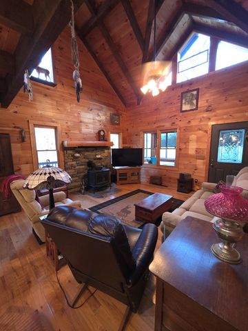 207 Wilderness Way, Blairsville, GA 30512