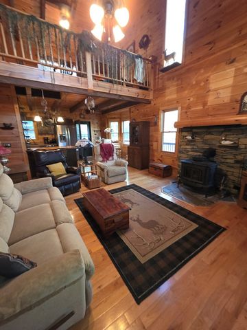 207 Wilderness Way, Blairsville, GA 30512