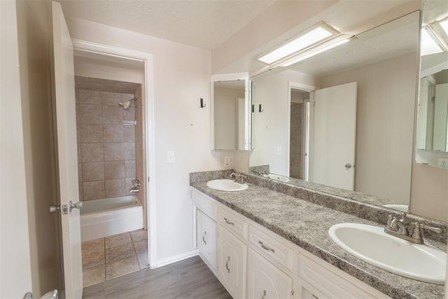 8816 Rolling Green Avenue, Oklahoma City, OK 73132