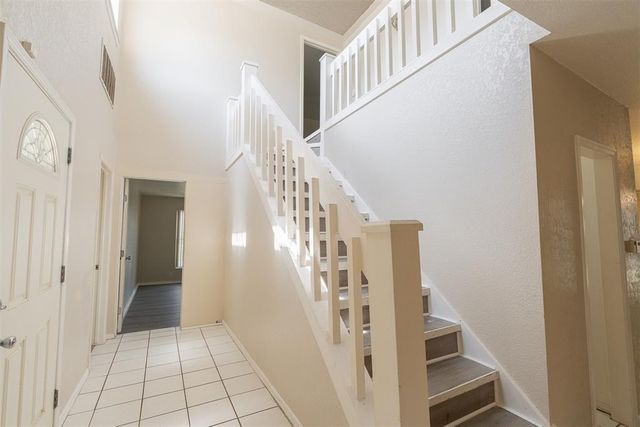 8816 Rolling Green Avenue, Oklahoma City, OK 73132