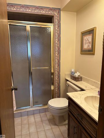 43249 Sunnypoint Drive, Sterling Heights, MI 48313