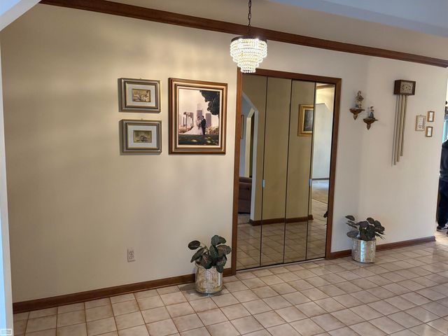 43249 Sunnypoint Drive, Sterling Heights, MI 48313