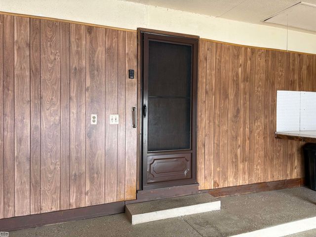 43249 Sunnypoint Drive, Sterling Heights, MI 48313