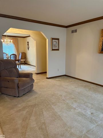 43249 Sunnypoint Drive, Sterling Heights, MI 48313