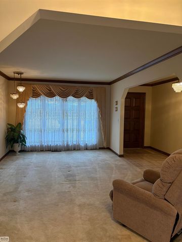 43249 Sunnypoint Drive, Sterling Heights, MI 48313