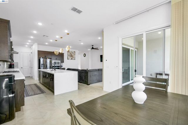 3456 Mulholland Drive, Lathrop, CA 95330