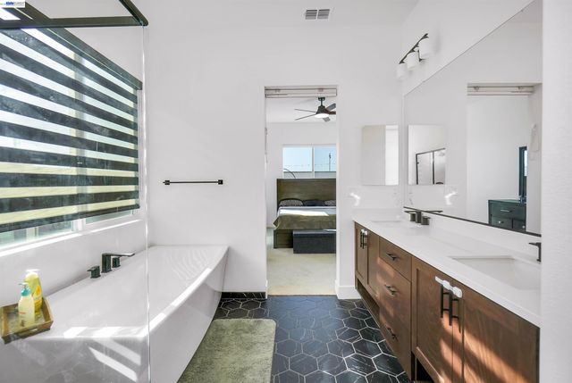 3456 Mulholland Drive, Lathrop, CA 95330