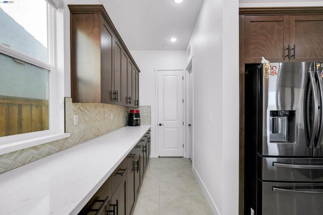 3456 Mulholland Drive, Lathrop, CA 95330