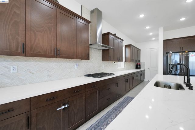 3456 Mulholland Drive, Lathrop, CA 95330