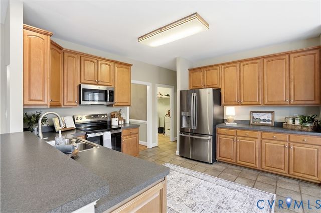 17192 Katy Ln, Beaverdam, VA 23015