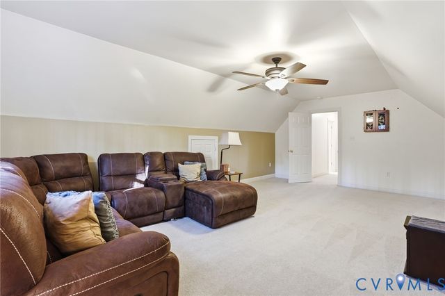 17192 Katy Ln, Beaverdam, VA 23015