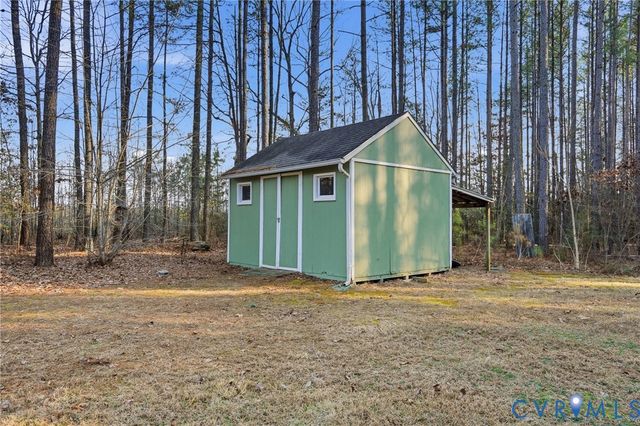 17192 Katy Ln, Beaverdam, VA 23015