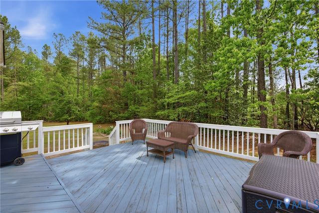 17192 Katy Ln, Beaverdam, VA 23015