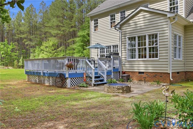 17192 Katy Ln, Beaverdam, VA 23015