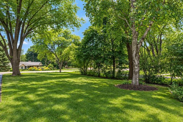 1070 Woodland AVENUE, Elm Grove, WI 53122