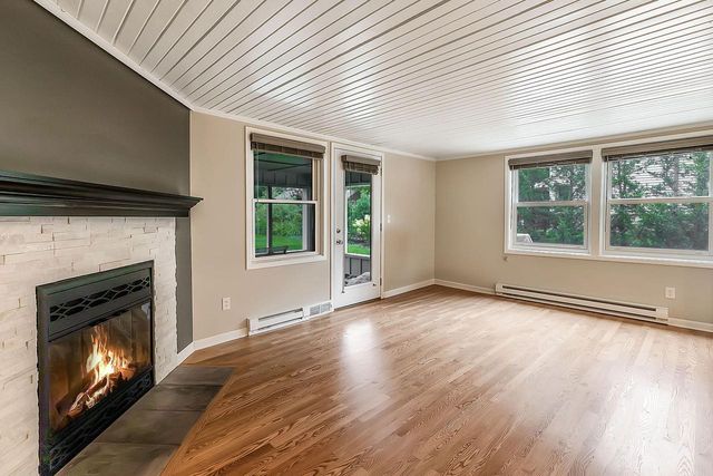 1070 Woodland AVENUE, Elm Grove, WI 53122