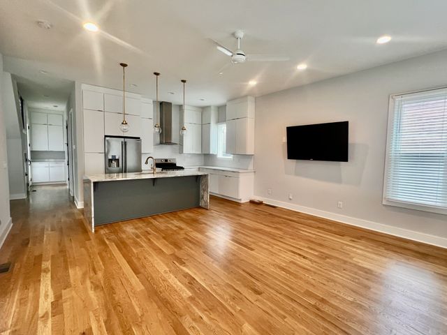 709 28th Ave, N, Nashville, TN 37208