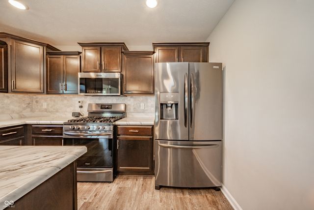 6552 Blackthorne Drive, Pendleton, IN 46064