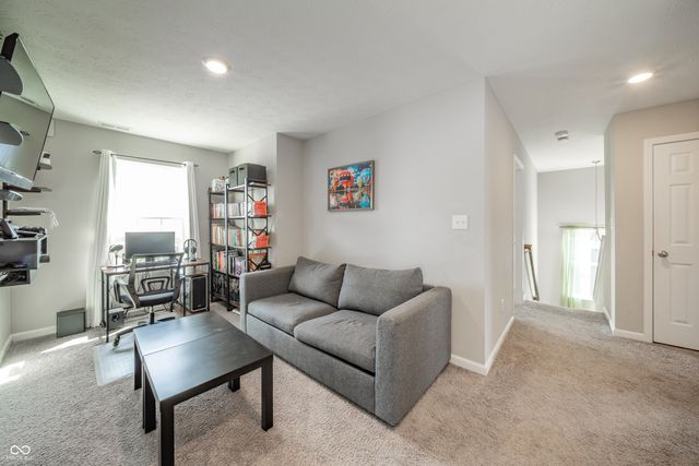 6552 Blackthorne Drive, Pendleton, IN 46064