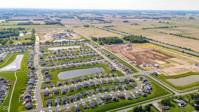 6552 Blackthorne Drive, Pendleton, IN 46064