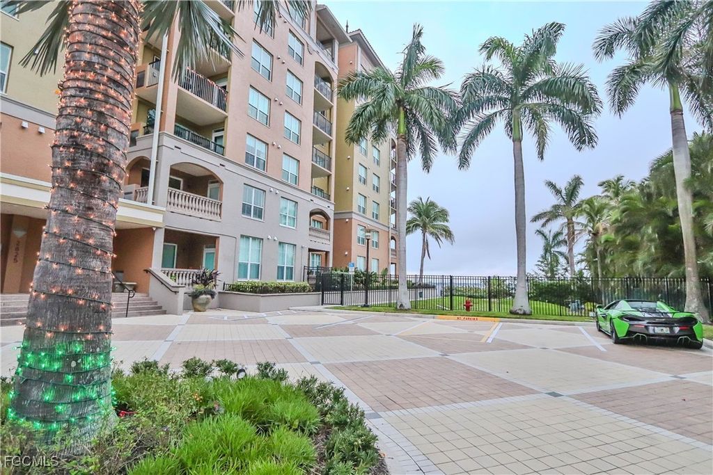 2825 Palm Beach BLVD 116, Fort Myers, FL 33916