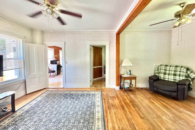 39 Chestnut Street, Tilton, NH 03276