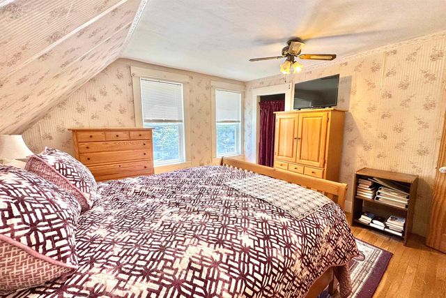 39 Chestnut Street, Tilton, NH 03276