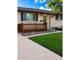 8239 Loretta Dr, Denver, CO 80221