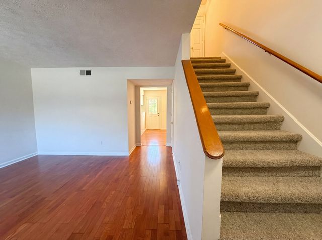 211 Thistle Ln, Hermitage, TN 37076