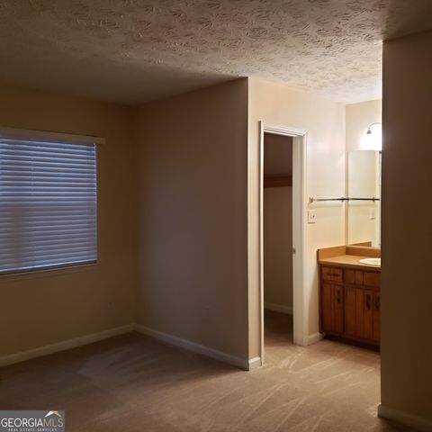 5871 N Castlegate Drive A, Atlanta, GA 30349