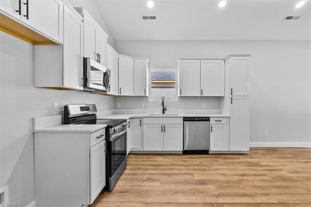 1181 Flora Avenue, Burlington, NC 27217