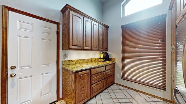 911 Azalia Drive, Lewisville, TX 75067